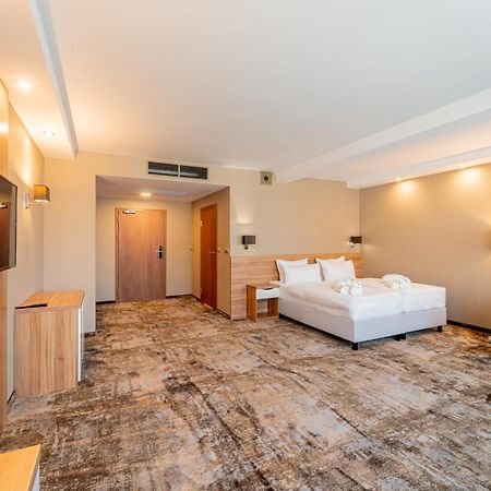 קולובז'ג Blue&Green Baltic Hotel Medispa&Fit מראה חיצוני תמונה